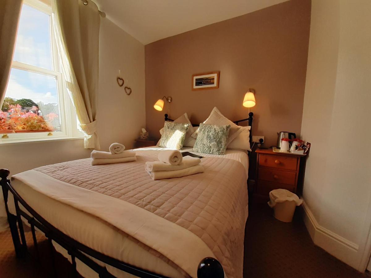 Bed and Breakfast Harvington House Кесвік Екстер'єр фото
