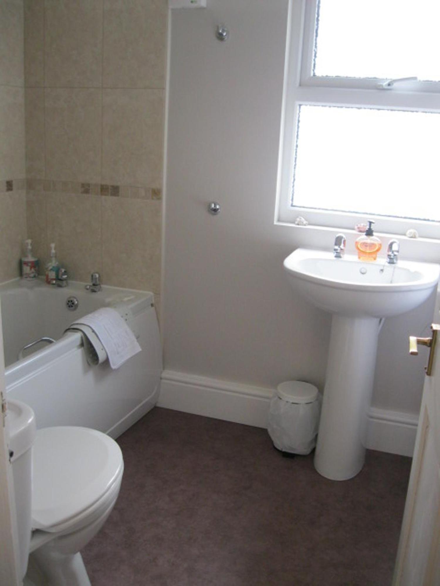 Bed and Breakfast Harvington House Кесвік Номер фото